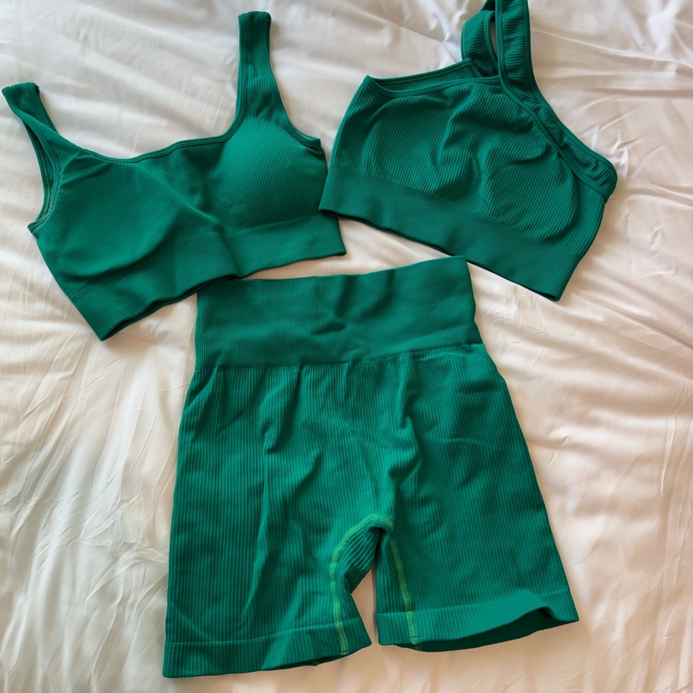 Women’s Seamless Ribbed Active Set - Emerald Green